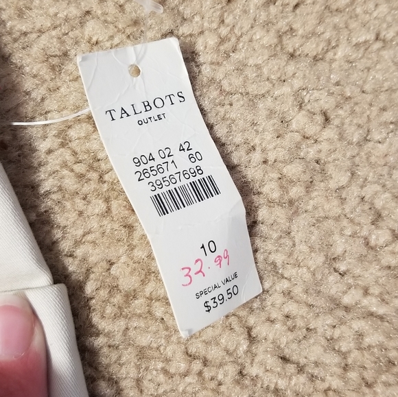 Women's Khaki Shorts - Picture 6 of 6